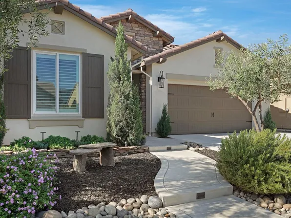 2650 Mayfair St, Lodi, CA 95242