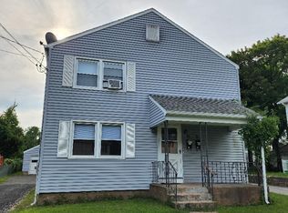 40 Glenwood Street, Manchester, CT 06040