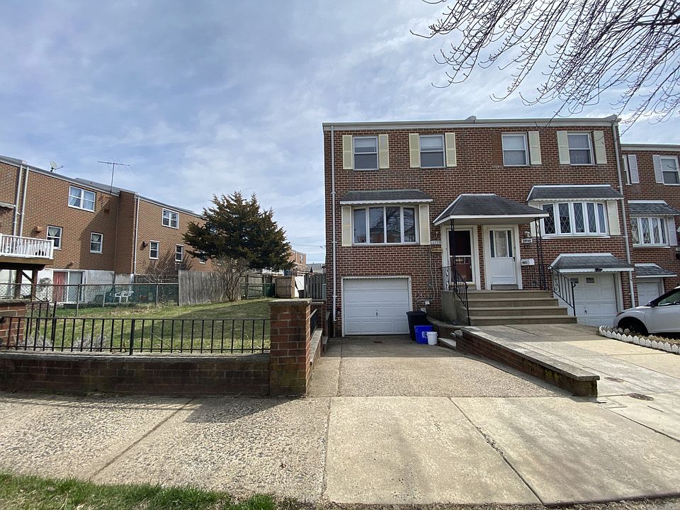 1st image of 10735 Philcrest Rd