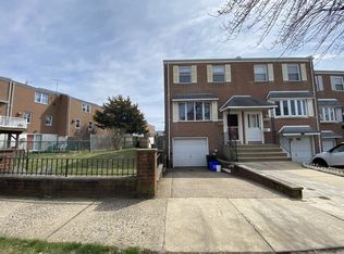 10735 Philcrest Rd, Philadelphia, PA 19154