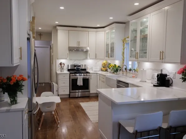 33 Claremont Ave, Montclair, NJ