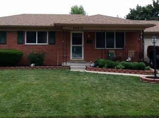 34610 Tyler Dr, Sterling Heights, MI
