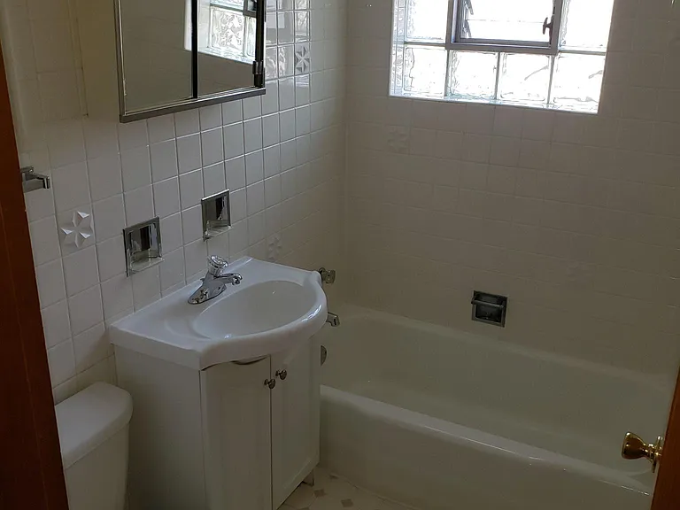 4323 Douglas Rd — Photo 7