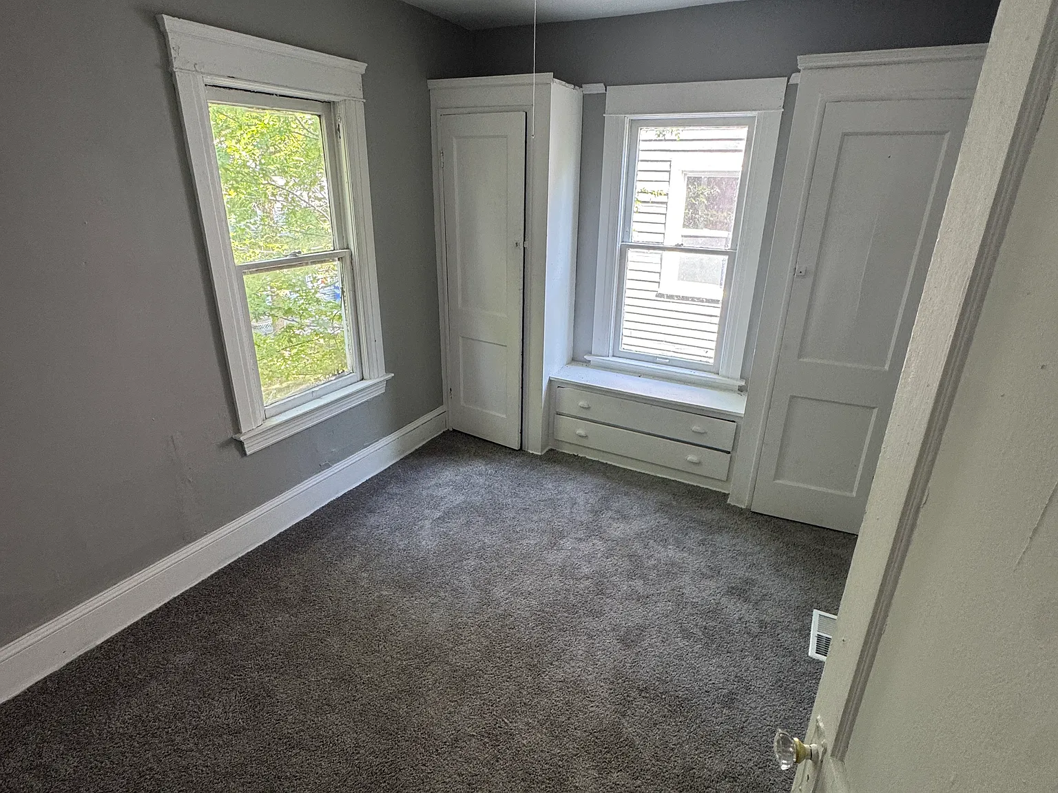 6710 Bliss Ave — Photo 2