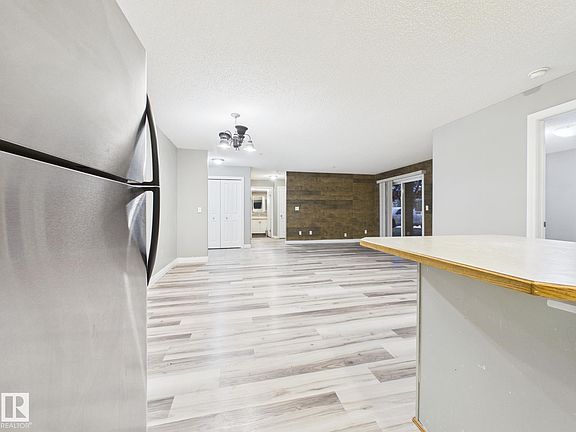 3rd image of 16221 95th St NW #102