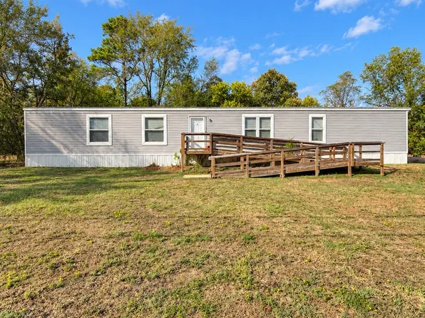 310 Randall Ave, Jefferson, TX 75657