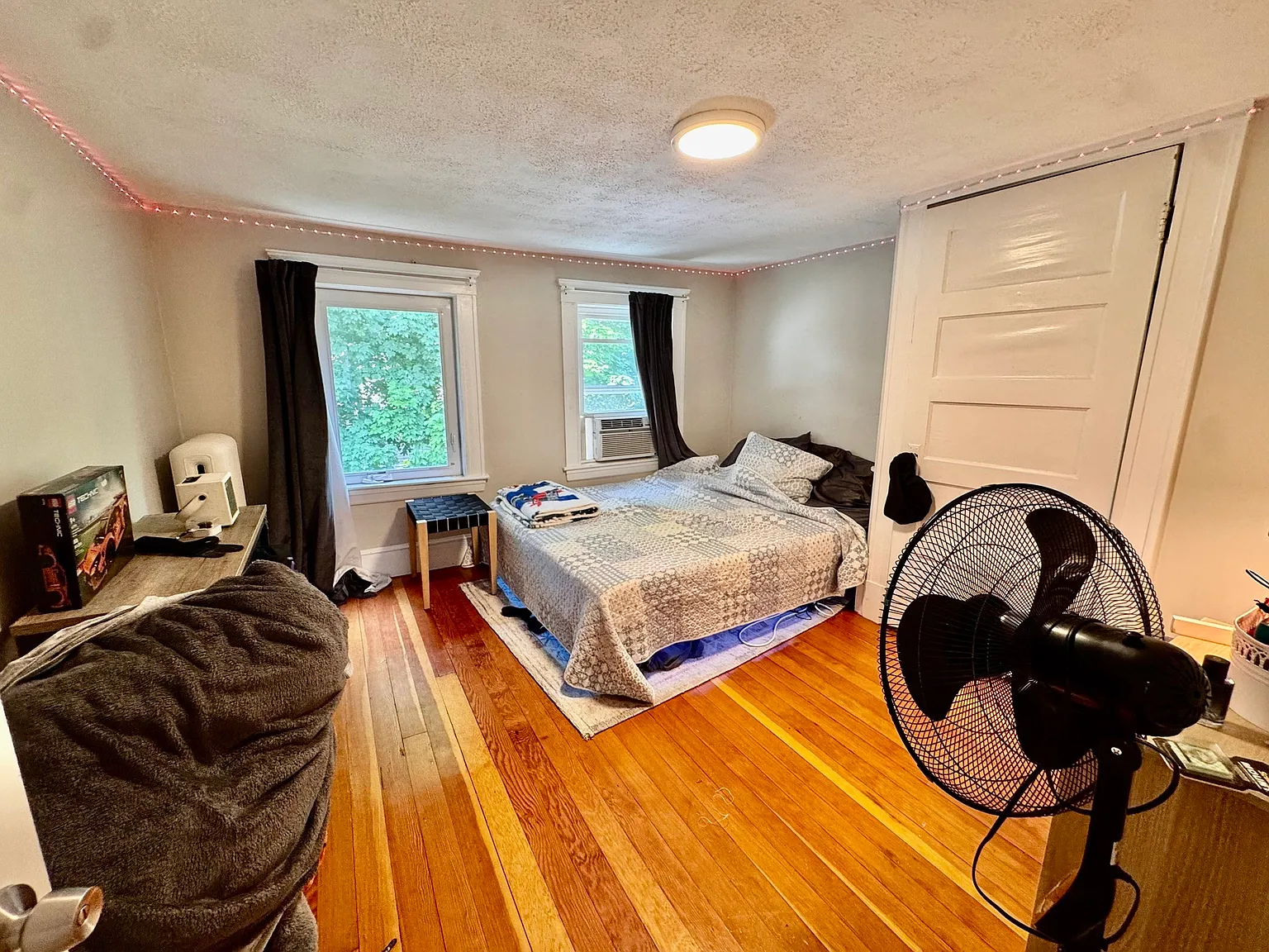 5 bed, $6,000 — Photo 2