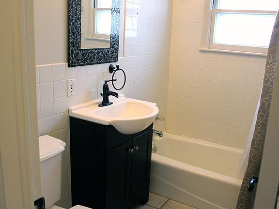 5th image of 1216 Horseshoe Dr
