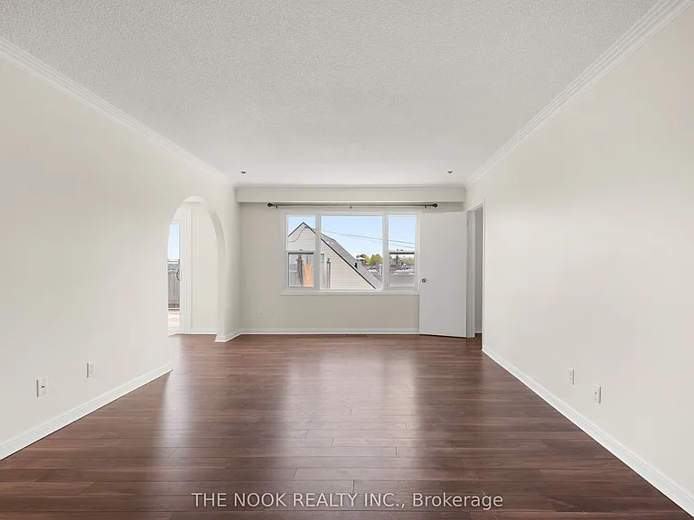 948 Simcoe St N #A — Photo 6