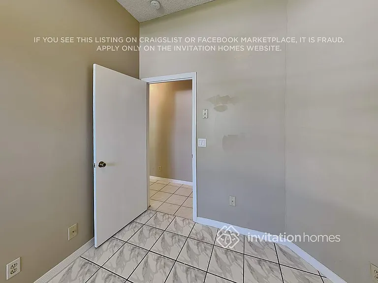 3754 Woods Walk Blvd — Photo 15