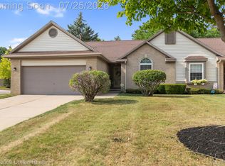2241 Meadow Brook Ct, Walled Lake, MI 48390