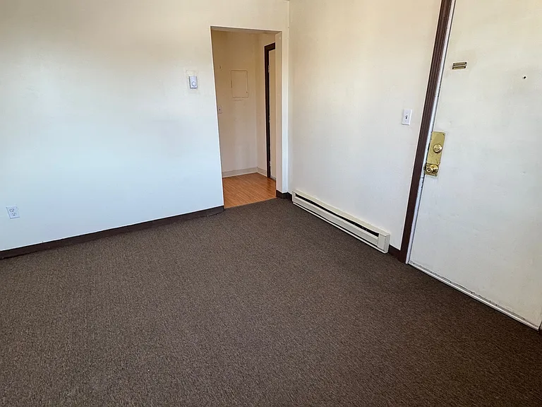 3 Alice Ave #5 — Photo 9