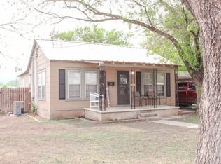 109 N 16th St, Junction, TX 76849