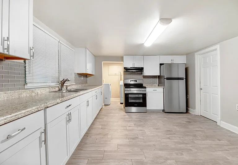 105 Pineland Cir #C — Photo 7