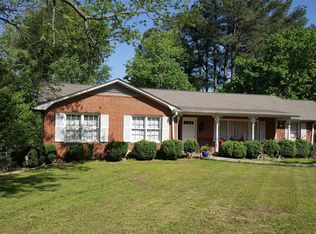 1 Sandown Ln, Greenville, SC 29615