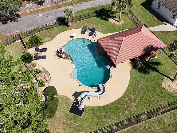 5th image of 102 N Tamie Cir