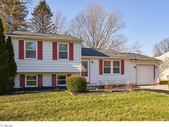 1096 Erin Dr, Kent, OH 44240