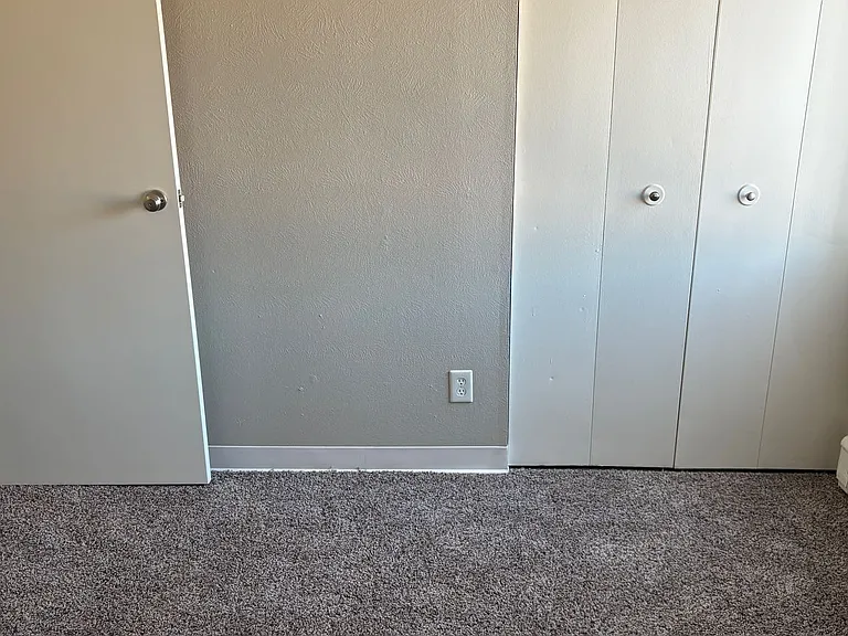 Prospect Pointe Apartments — Photo 58