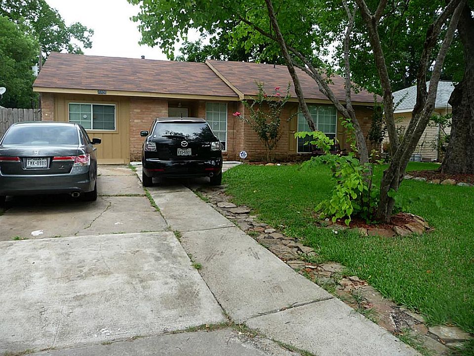 1st image of 10926 Carvel Ln
