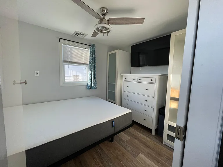 Sleeping room 4.