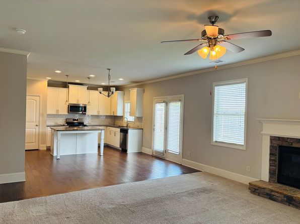 4125 Latona Pl