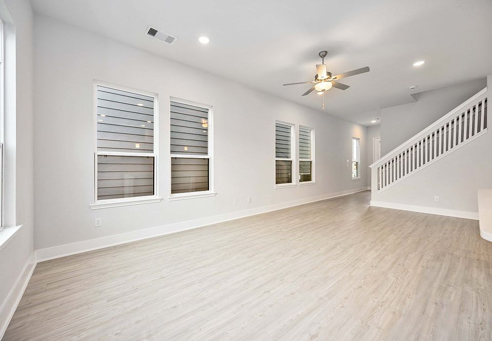 13215 Moncloa - DaVinci - Family Room