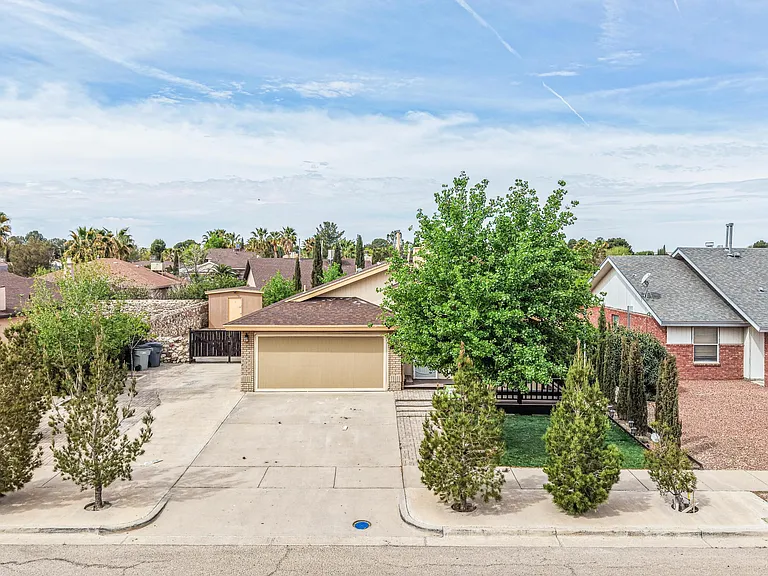 5733 Saplinas Rd — Photo 4