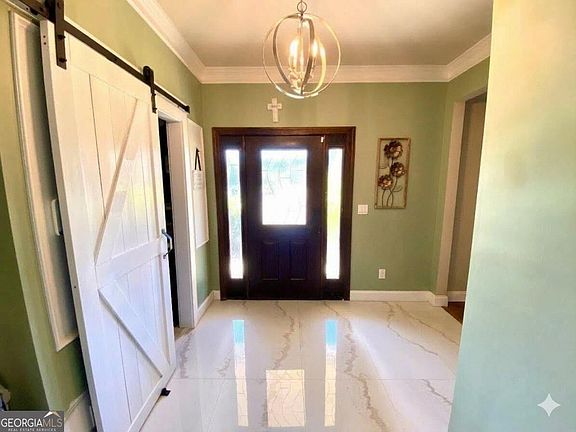 2nd image of 500 Saint Helen Way
