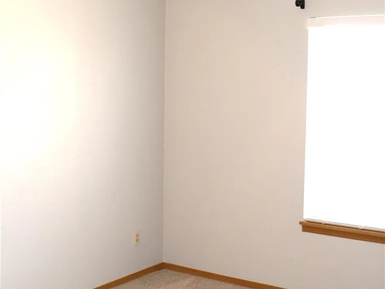 10515 W Dartmouth Ave — Photo 9