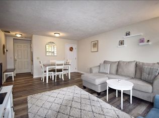 325 Plantation St APT 213, Worcester, MA 01604