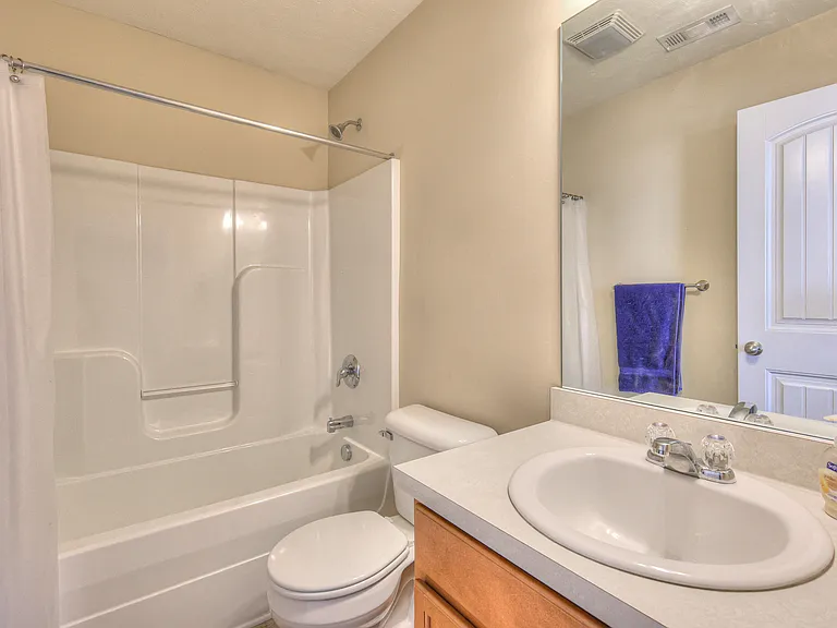 589 Bradburn Village Cir — Photo 28