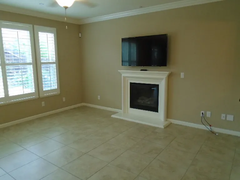 1758 Ravenna Way — Photo 5