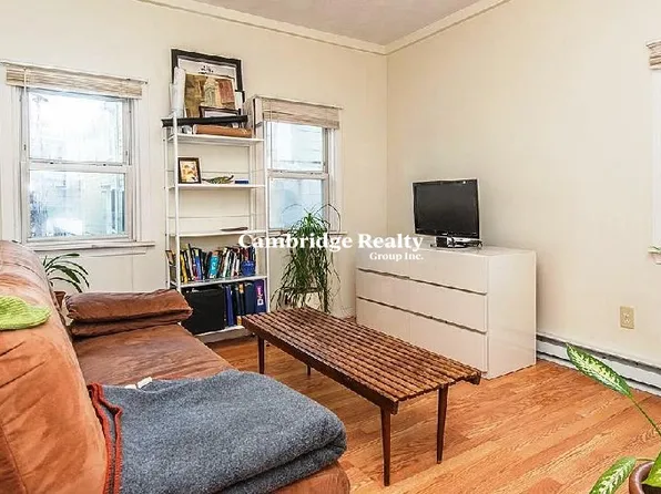1105 Cambridge St, Cambridge, MA