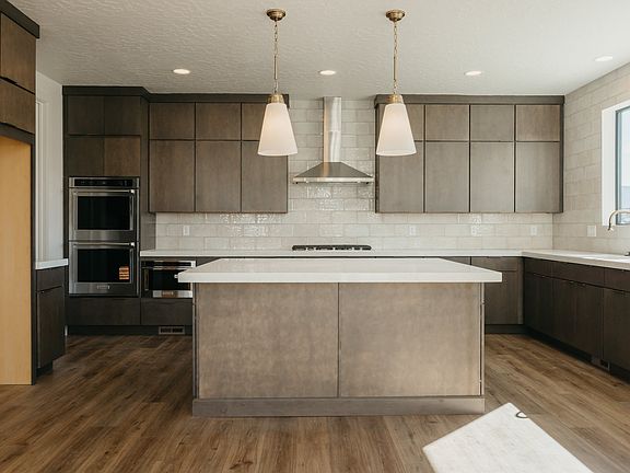 2nd image of 2818 E Hayloft Ln #213