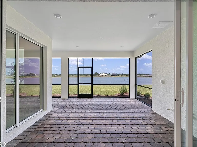 16056 Shoreline Dr — Photo 31