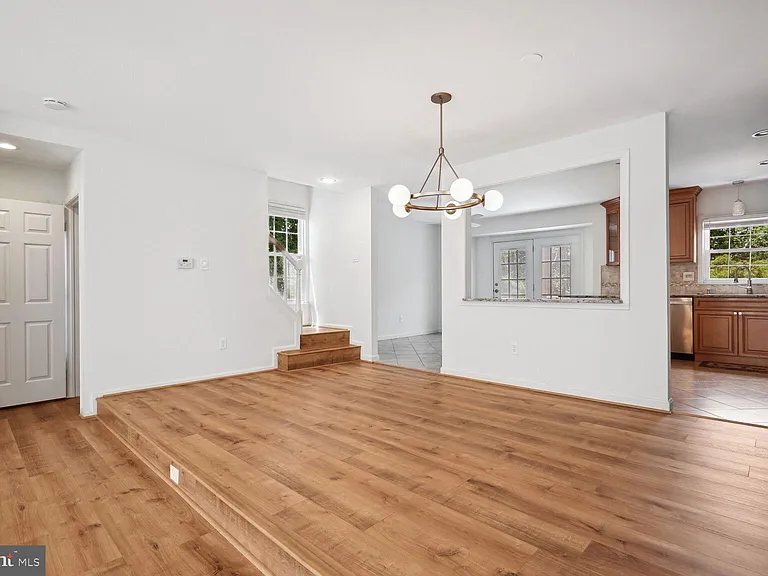 4138 Meadow Field Ct — Photo 5