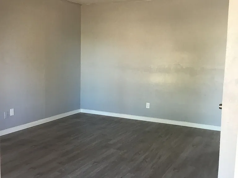 610 S Leggett Dr — Photo 10
