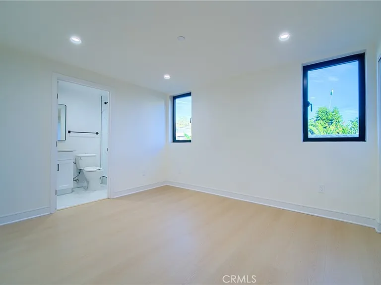 2678 Newell St #1/2 — Photo 14