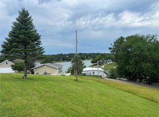 117 & 121 Scenic Dr, Montezuma, IA 50171