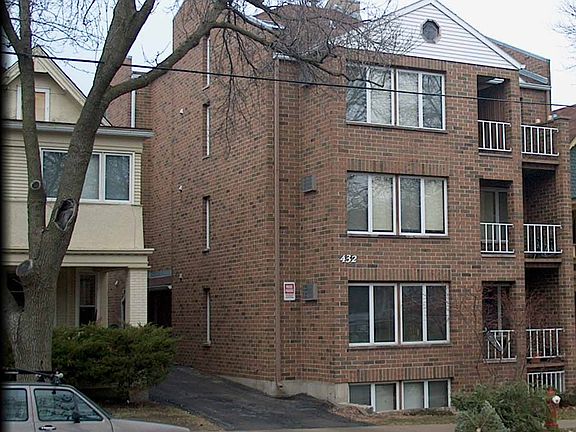 3rd image of 432 W Wilson St #12534083
