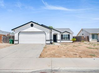 3208 Goldridge St, Selma, CA 93662
