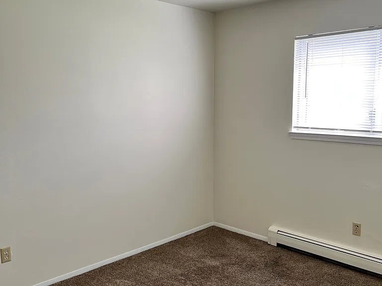 650 E Lincoln Ave — Photo 21