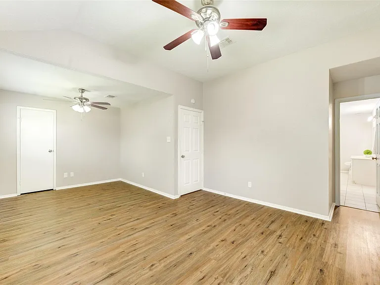 5255 Beaverbrook Dr — Photo 29