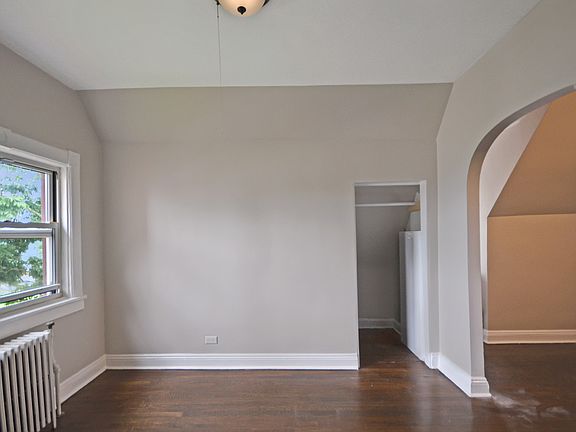 2nd image of 81 High St #3