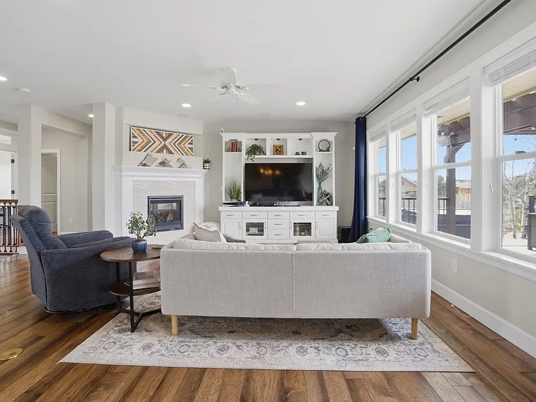 79 Sheldon Ave — Photo 4