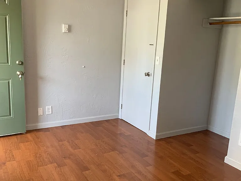 474 E 14th Aly #1 — Photo 5