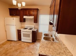 928 Pine St #1, Fall River, MA 02720