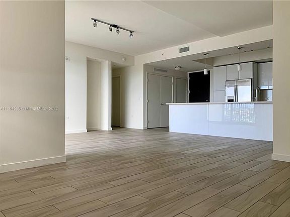 3rd image of 999 SW 1st Ave APT 3312