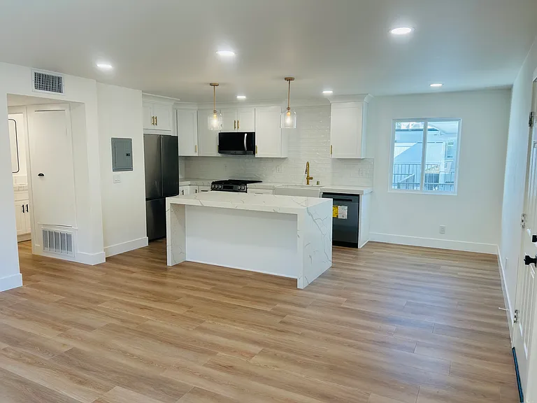 811 Alabama St #3 — Photo 6