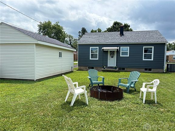 3rd image of 513 Margaret Dr
